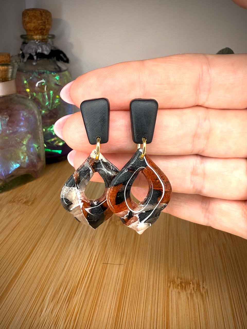Mock tortoise elegant drop clay earrings